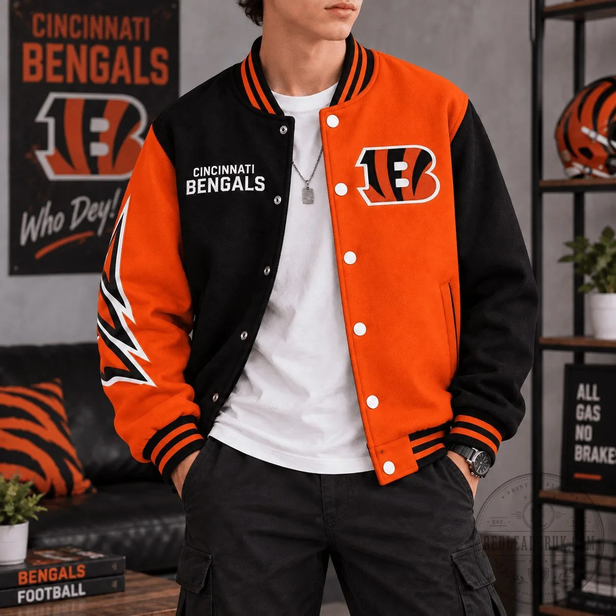 Cincinnati Bengals NFL Football Team Legacy Game Day Bomber Jacket