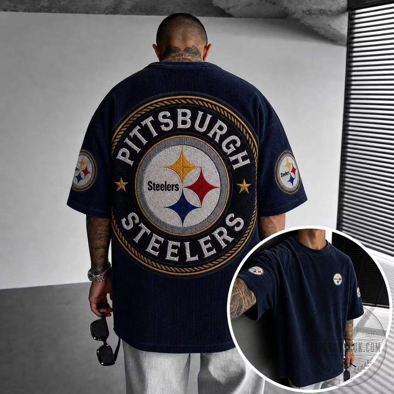 Pittsburgh Football Steelers Embroidered Logo Vintage Oversized T-Shirt